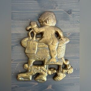 Vintage brass tot & frog in tub